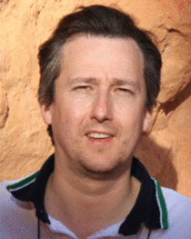 Christopher Edwards headshot