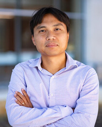 Thinh Doan headshot