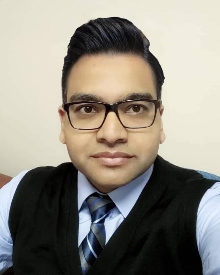 Saeed Ahmed headshot