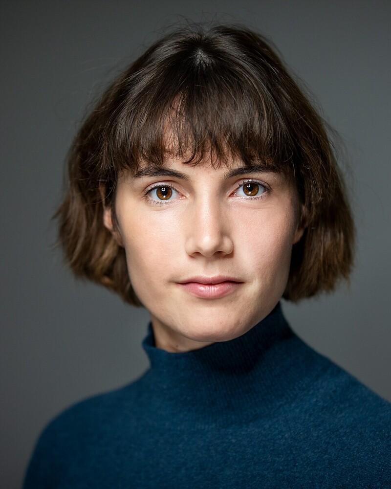 Sophie Hall headshot