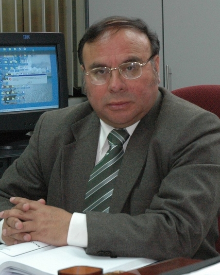 Juan Tisza headshot